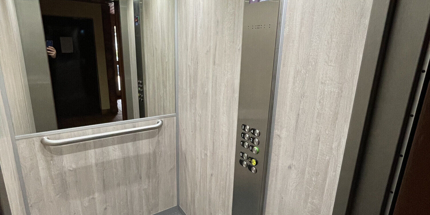 R&eacute;novation & mise en conformit&eacute; des ascenseurs &agrave; proximit&eacute; de Haguenau dans le Bas-Rhin Brumath