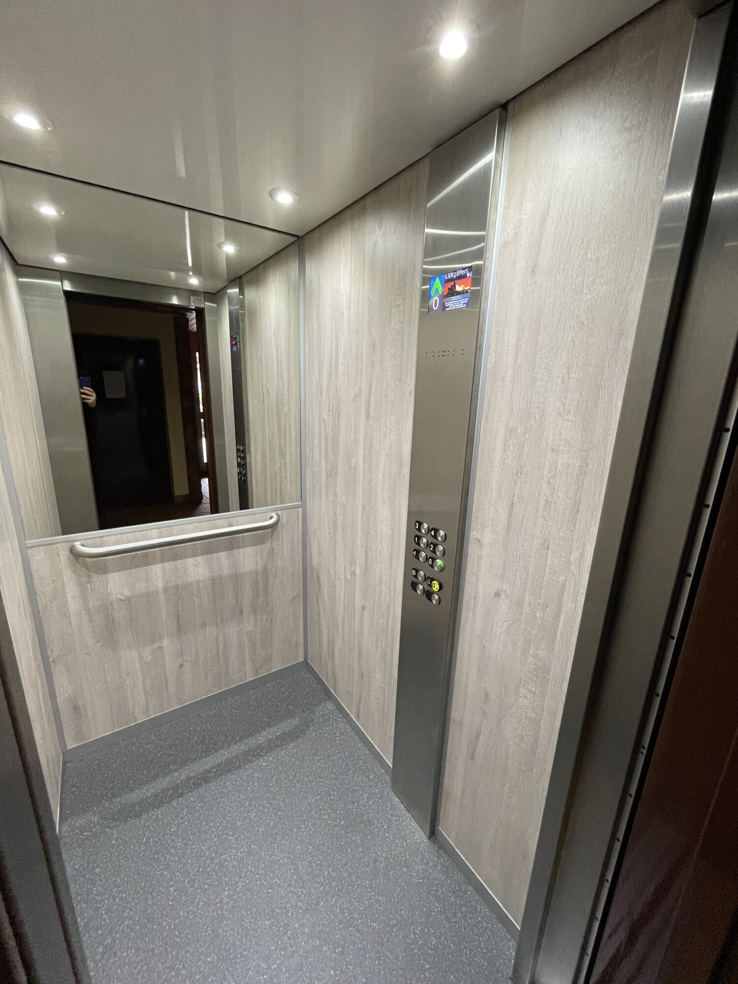 R&eacute;novation & mise en conformit&eacute; des ascenseurs &agrave; proximit&eacute; de Haguenau dans le Bas-Rhin Brumath