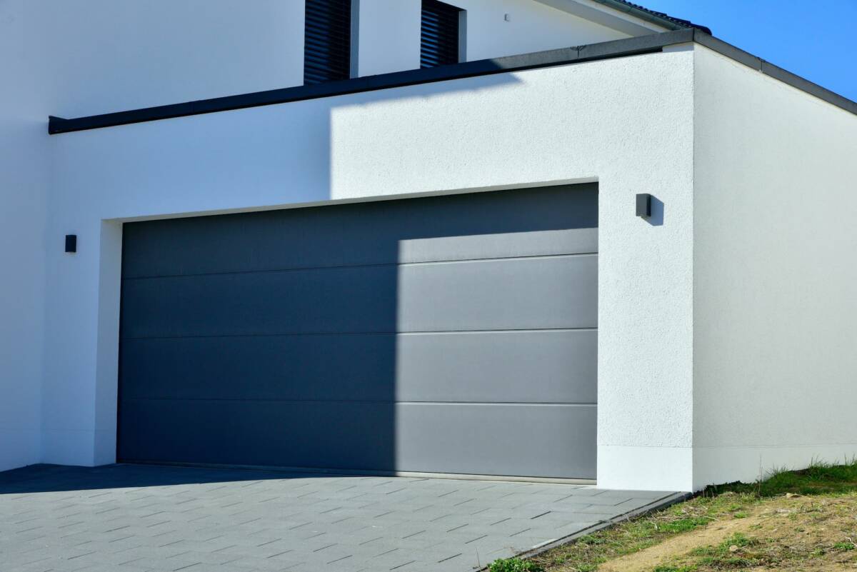 Peut-on installer un portail coulissant automatique sur un terrain en pente ? Lingolsheim
